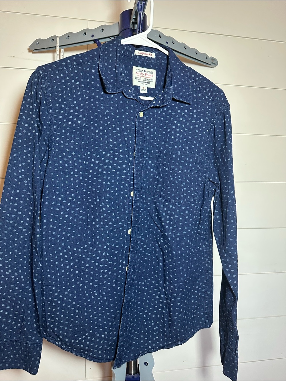 #150 Lucky Brand Men’s Navy Dot-Print Long-Sleeve Shirt